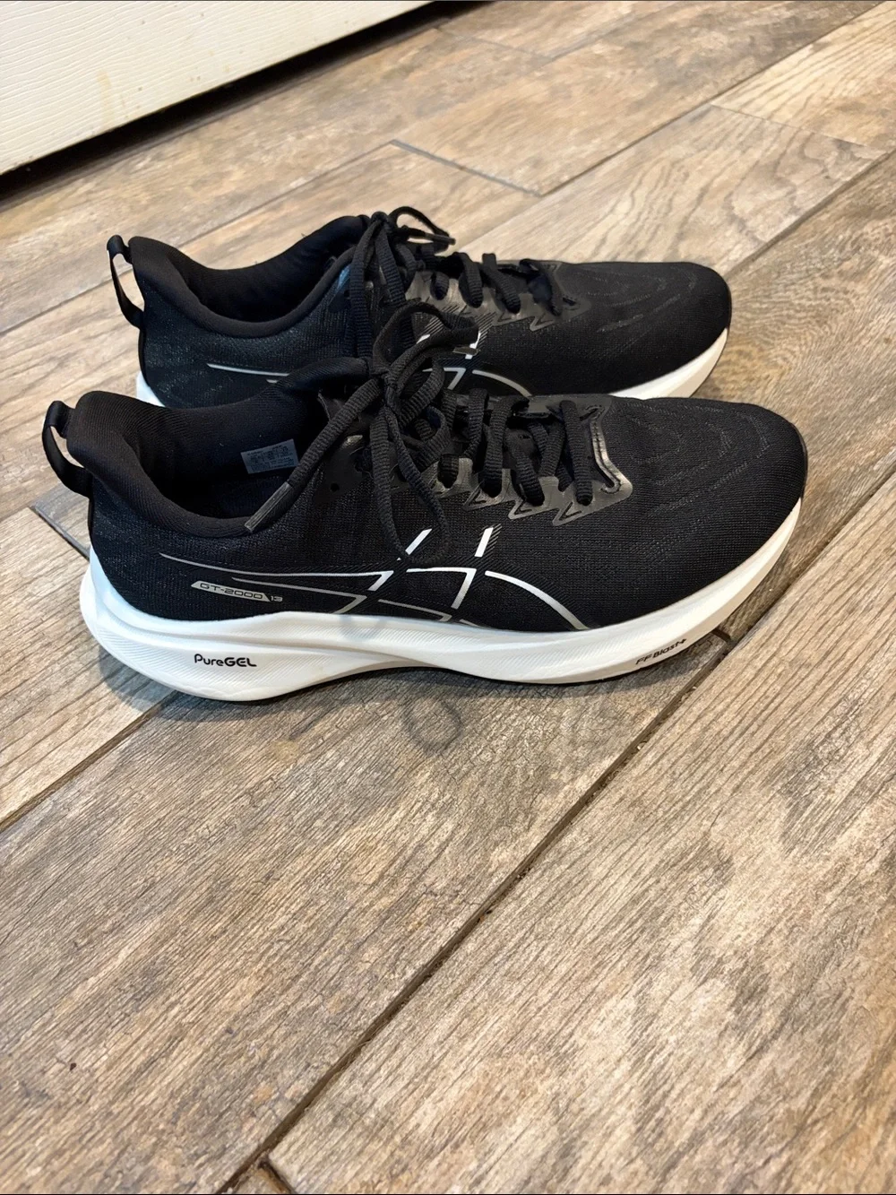 Asics gt 2000 13 running shoes women’s size 10 wide